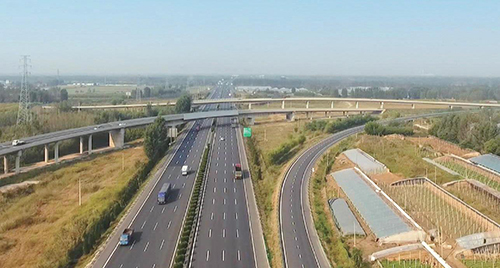 濟(jì)樂(lè)高速跨濟(jì)青立交